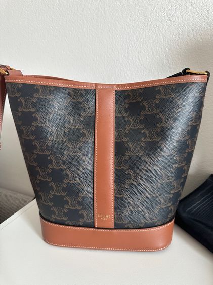 CELINE SMALL BUCKET BAG IN TRINHÉ CANVAS AND CALFSKIN LEATHER รูปที่ 5