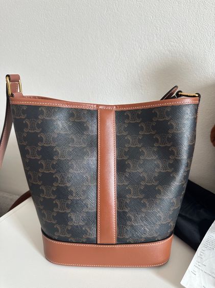 CELINE SMALL BUCKET BAG IN TRINHÉ CANVAS AND CALFSKIN LEATHER รูปที่ 4