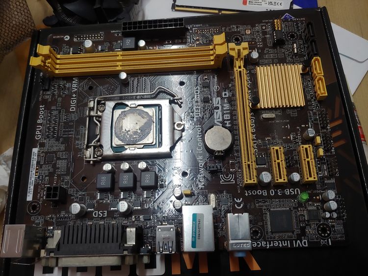 1150 H81M-D Asus+i5 4440 DDR 3 16Gb