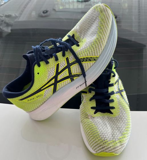 ขายถูก Asics Magic speed size 43-275cm สภาพสวย เบามาก ของแท้ 