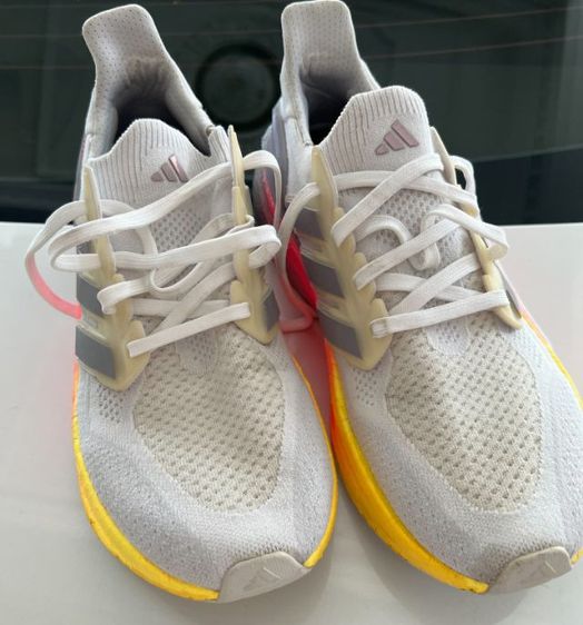 ขายถูก Adidas Ultraboost light size 40-255cm ของแท้ นุ่มเบาสบาย รูปที่ 3