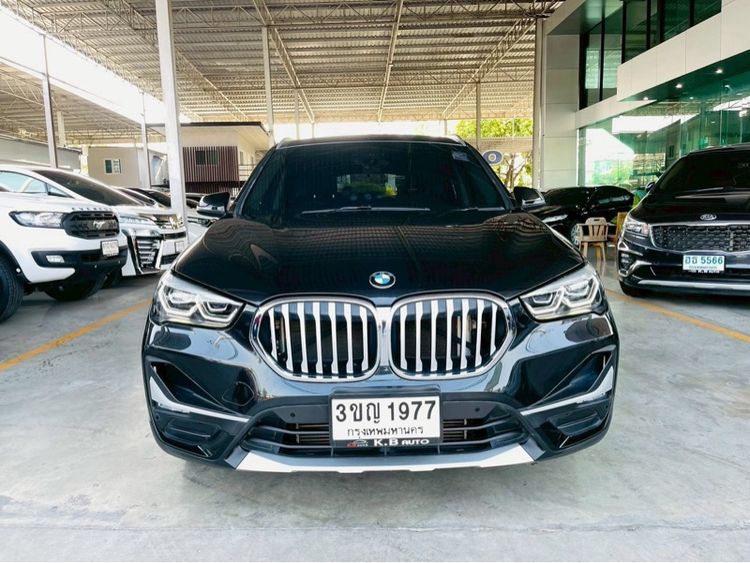รถ BMW X1 2.0 sDrive20d xLine สี ดำ