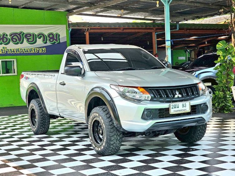 รถ Mitsubishi Triton 2.5 GLX 4WD สี บรอนซ์เงิน