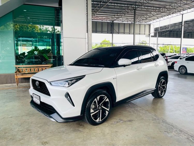 รถ Toyota Yaris Cross 1.5 HEV Premium Luxury สี ขาว