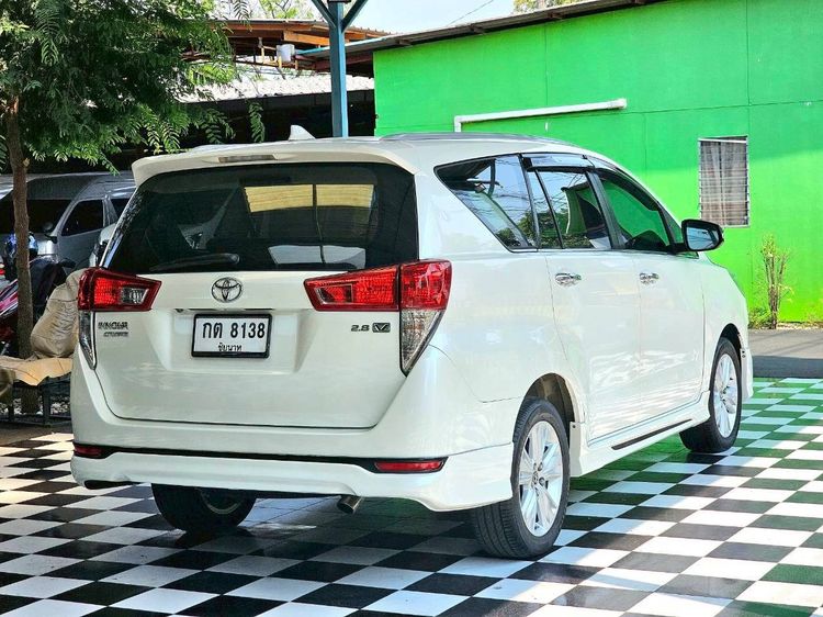 Toyota Innova 2018 2.8 Crysta V Utility-car ดีเซล ไม่ติดแก๊ส เกียร์อัตโนมัติ ขาว รูปที่ 4