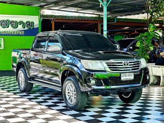 TOYOTA VIGO CHAMP PRERUNER 2.5 E  รถบ้านพร้อมใช้งาน ปี2014 ภายในดำ