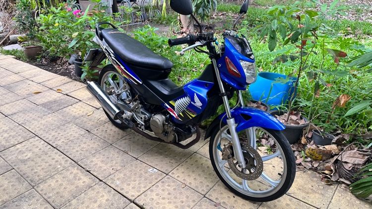 Honda 2004 sonic125 สตาร์ตมือ