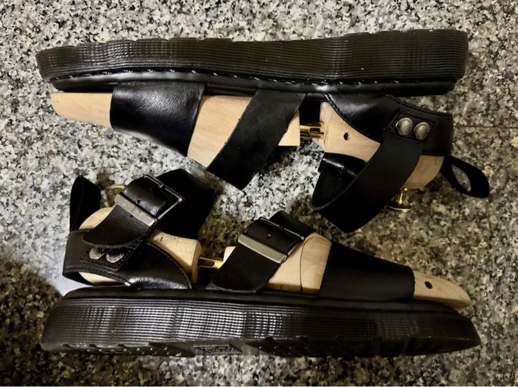 Dr.Martens Sandals เบอร์42