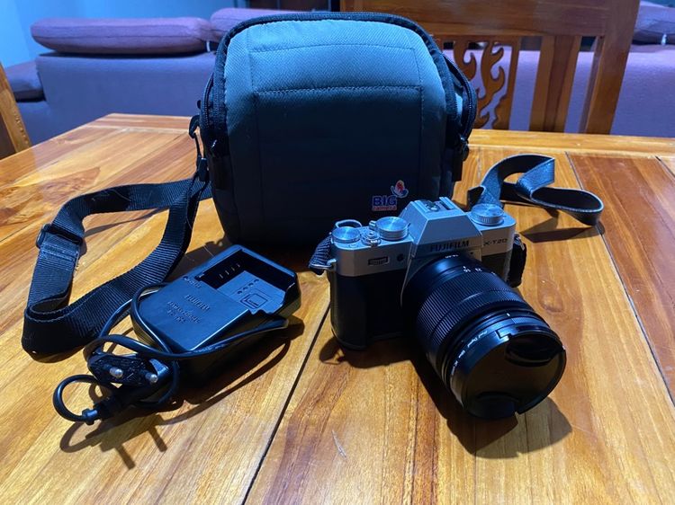 Fujifilm กล้องมิลเลอร์เลส ไม่กันน้ำ Fuji xt20 