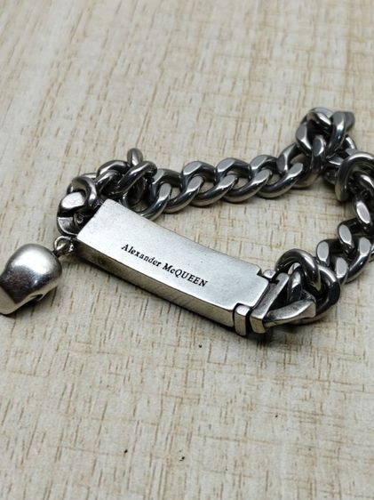 สร้อยข้อมือ Alexander McQueen รูปที่ 2