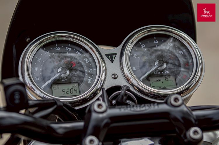 Triumph Bonneville T120 Black ปี2020 วิ่ง9,000Km. สภาพใหม่มาก  รูปที่ 5