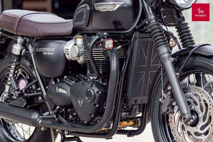 Triumph Bonneville T120 Black ปี2020 วิ่ง9,000Km. สภาพใหม่มาก  รูปที่ 8