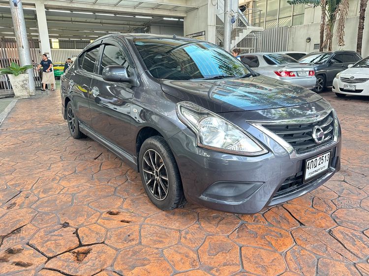 รถ Nissan Almera 1.2 E สี เทา