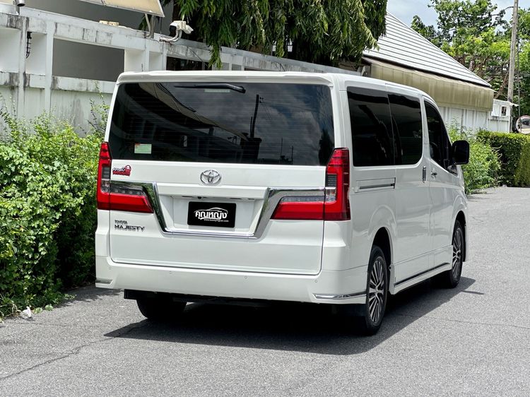 Toyota Majesty 2024 2.8 Premium Van ดีเซล ไม่ติดแก๊ส เกียร์อัตโนมัติ ขาว รูปที่ 2