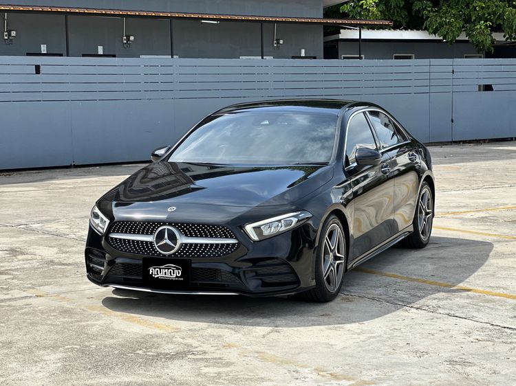 รถ Mercedes-Benz A-Class A200 สี ดำ