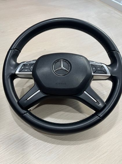 พวงมาลัยเดิม benz w204 c220d 2012