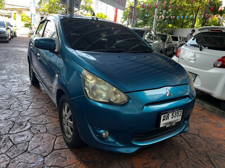 รถ Mitsubishi Mirage 1.2 GLS สี ฟ้า
