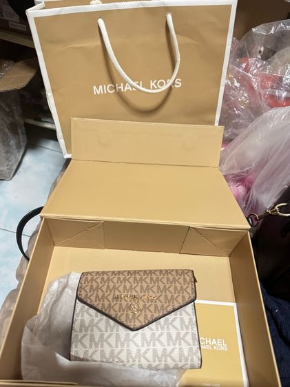 กระเป๋า สตางค์ michael kors ของแท้ รูปที่ 2