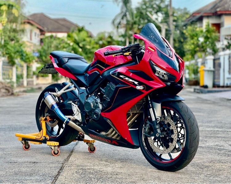 Honda 2023 ขาย cbr650r ปี23 เลขไมล์14,989km.