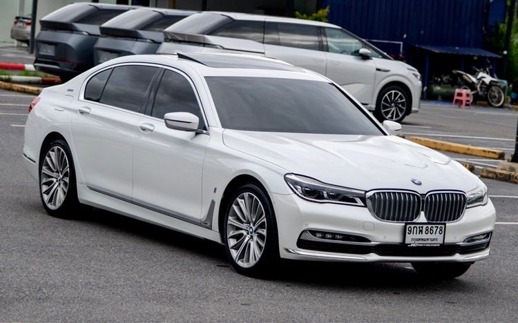 BMW Series 7 2020 740Le Sedan ปลั๊กอินไฮบริด (PHEV) ไม่ติดแก๊ส เกียร์อัตโนมัติ ขาว รูปที่ 3