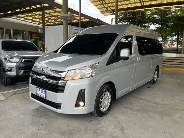 Toyota Commuter 2023 2.8 Van ดีเซล เกียร์อัตโนมัติ เทา รูปที่ 2