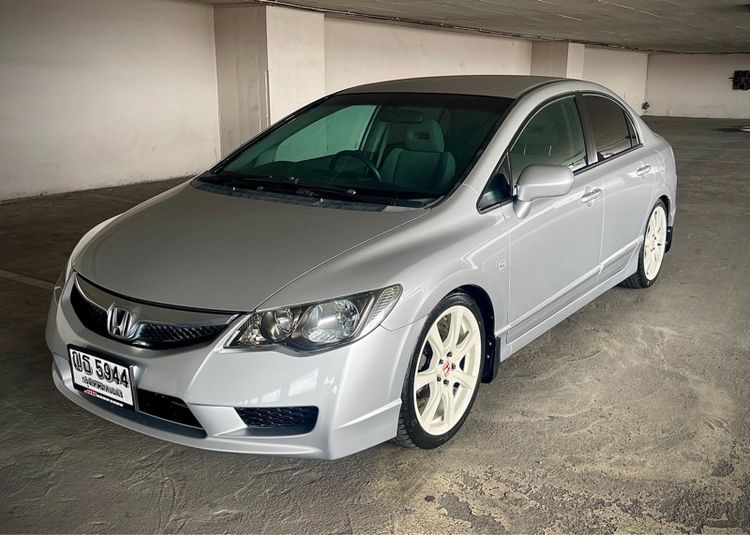 Honda Civic 2011 1.8 S i-VTEC Sedan เบนซิน เกียร์อัตโนมัติ เทา รูปที่ 2