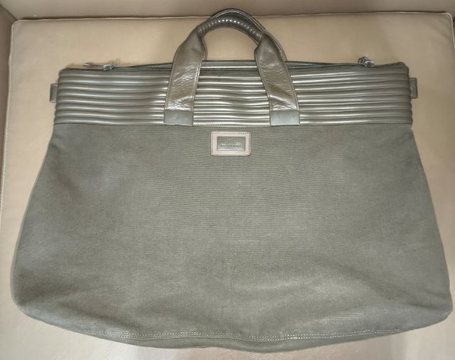 กระเป๋า issey miyake แท้สวย รูปที่ 3