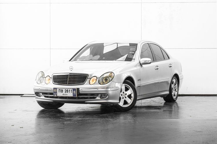 รถ Mercedes-Benz E-Class E240 สี เทา