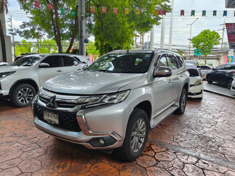 รถ Mitsubishi Pajero Sport 2.4 GT Premium 2WD สี เทา