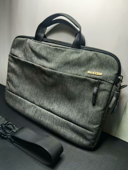 ไม่ระบุ อื่นๆ อื่นๆ กระเป๋าโน้ตบุ๊ก Incase รุ่น City Collection 13” Brief สีเทา ซับกำมะหยี่กันกระแทก สภาพสวย พร้อมสายสะพาย