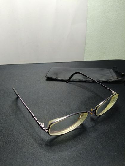 อื่นๆ กรอบแว่นสายตา TITUS แท้ (รุ่น FTTS-1107) มือสองสภาพดี กรอบโลหะสีม่วงเข้มประดับคริสตัล ทรงรีหรูหรา ขนาด 53-16-135 พร้อมซองผ้า