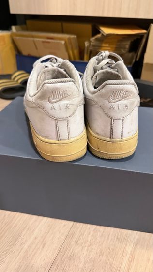 รองเท้า Nike Air Force 1 (AF1) สีขาวทรงยังสวย เอาไปใส่ลุยๆ คุ้มแน่นอน รูปที่ 2