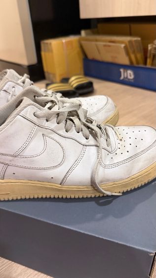 หนังสังเคราะห์ รองเท้าผ้าใบ UK 10 | EU 44 2/3 | US 10.5 รองเท้า Nike Air Force 1 (AF1) สีขาวทรงยังสวย เอาไปใส่ลุยๆ คุ้มแน่นอน
