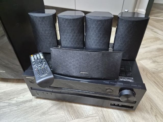 ชุดโฮมเธียเตอร์ Onkyo ชุดโฮมเธียร์เตอร์