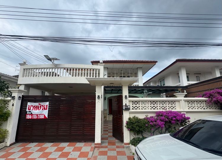 ตกแต่งครบ ขายบ้านเดี่ยว หมู่บ้านเพชรเกษม 3 ใกล้ MRT หลักสอง 4 ห้องนอน 6.5 ล้าน