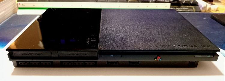 ขาย SONY PS2.เก่าเก็บ.สถาพสวย. (joystick มีอันเดียว)