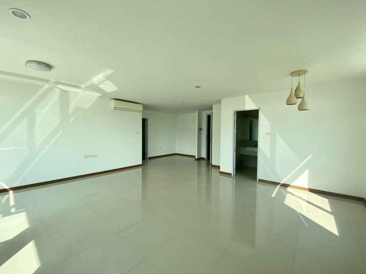 Condo for Sale – 2 Bedrooms, 2 Bathrooms at The Unique  Nimman 2