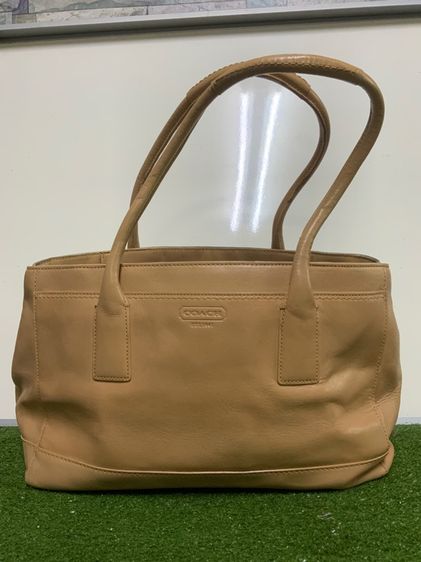 Coach กระเป๋าถือ