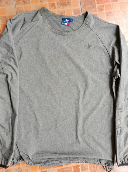 เสื้อ oclunlc ,เบอร์L สวยเหมือนใหม่ ไม่มีตำหนิ ผ้าบาง เหมาะหน้าร้อน 