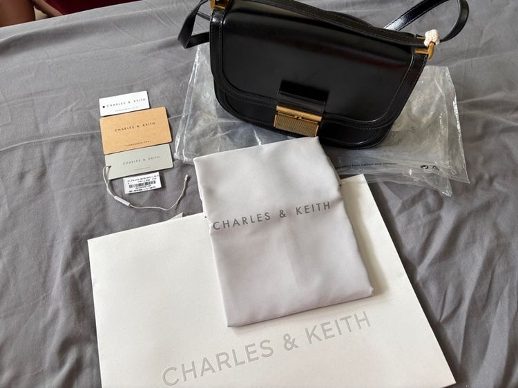หญิง หนัง PU กระเป๋า CHARLES KEITH สีดำ ของแท้
