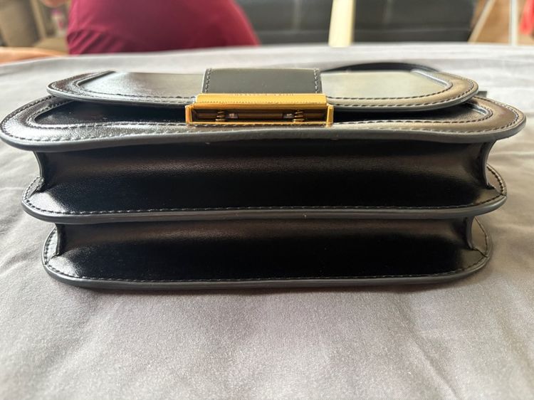 กระเป๋า CHARLES KEITH สีดำ ของแท้ รูปที่ 3