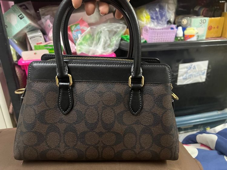 COACH MINI DARCIE CARRYALL IN SIGNATURE CANVAS CH174  กระเป๋าสะพายทรงถัง ไซส์มินิ  รูปที่ 5