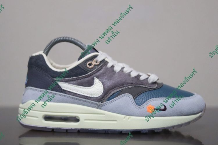 รองเท้า NIKE AIR MAX 1 แท้ 💯 เบอร์ 40 cm 25 คนเท้า 24.5-25.5 cm ใส่ได้ครับ สภาพใหม่มาก พื้นเต็ม ทรงสวย หายากน่าสะลมครับ รูปที่ 3