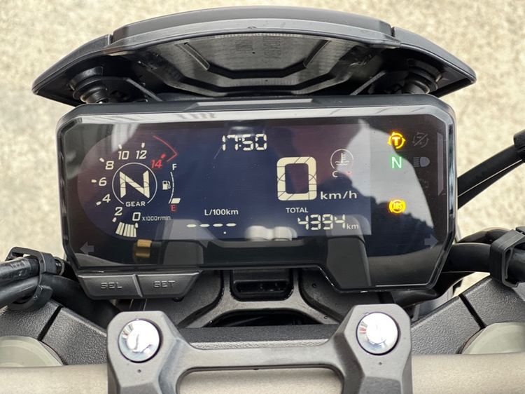 Honda CB650r 2022 4300km ของงแต่งเพียบ รูปที่ 7