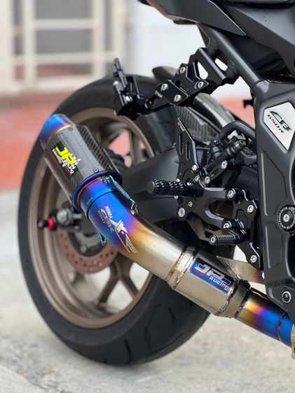 Honda CB650r 2022 4300km ของงแต่งเพียบ รูปที่ 13