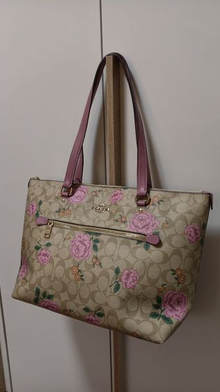 กระเป๋า Coach Tote Floral รูปที่ 2