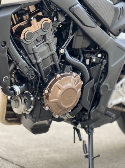 Honda cb650r ปี2025 ตัวใหม่ล่าสุด 1200km รูปที่ 11