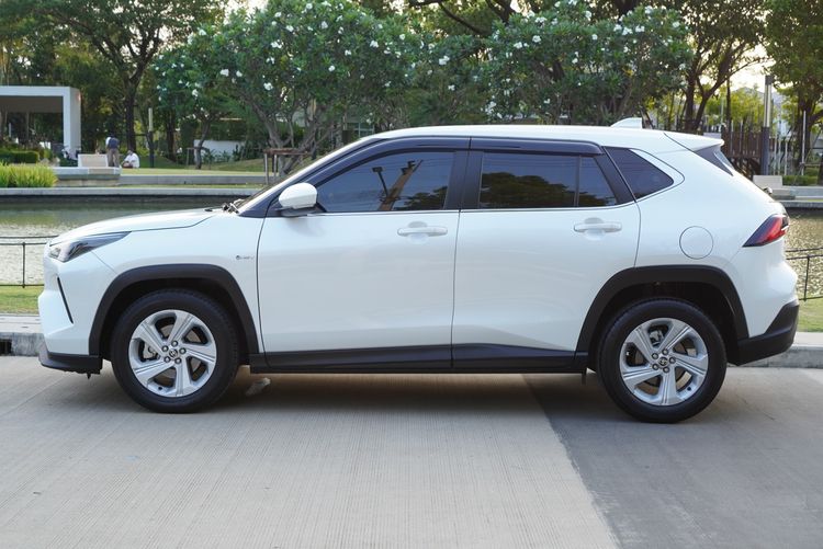 Toyota Yaris Cross 2024 1.5 HEV Smart Utility-car ไฮบริด ไม่ติดแก๊ส เกียร์อัตโนมัติ ขาว รูปที่ 4