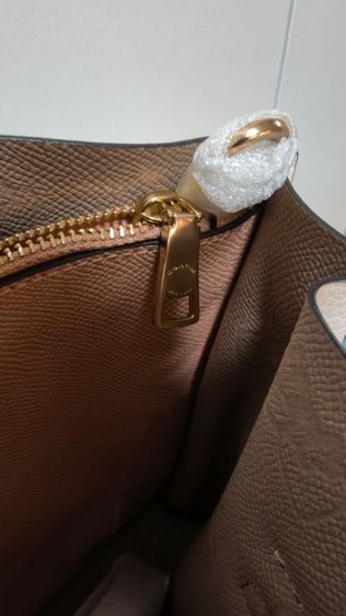 กระเป๋า Coach Mollie  รูปที่ 4