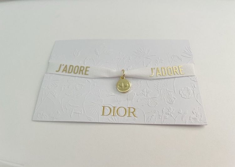 กำไลข้อมือ "J'ADORE" สีทอง